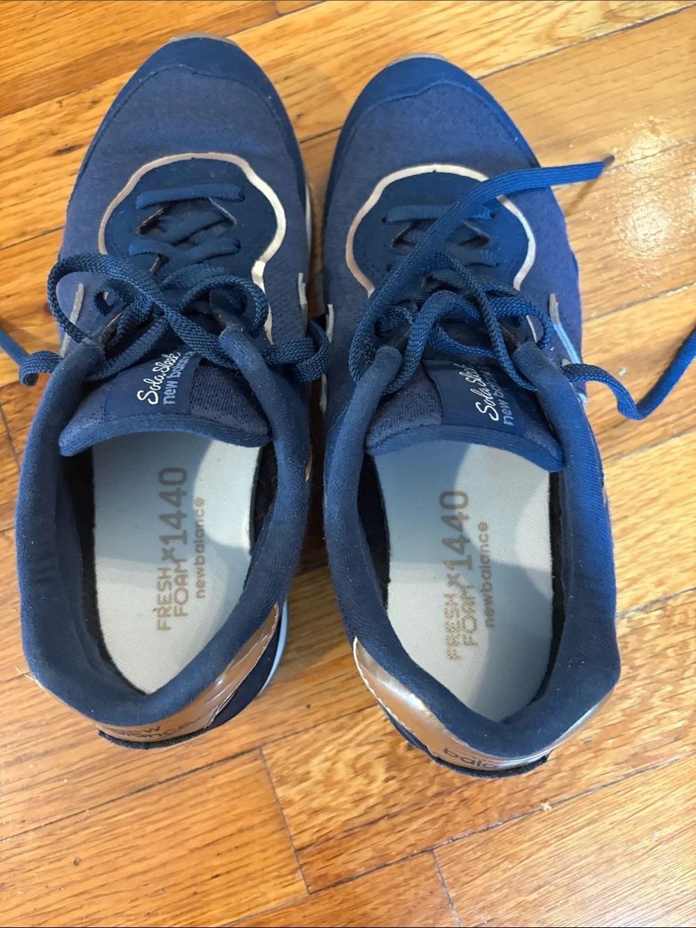 New Balance Sola Sleek - Rare Navy and Gold Color Combo Sneakers, EUC, 7